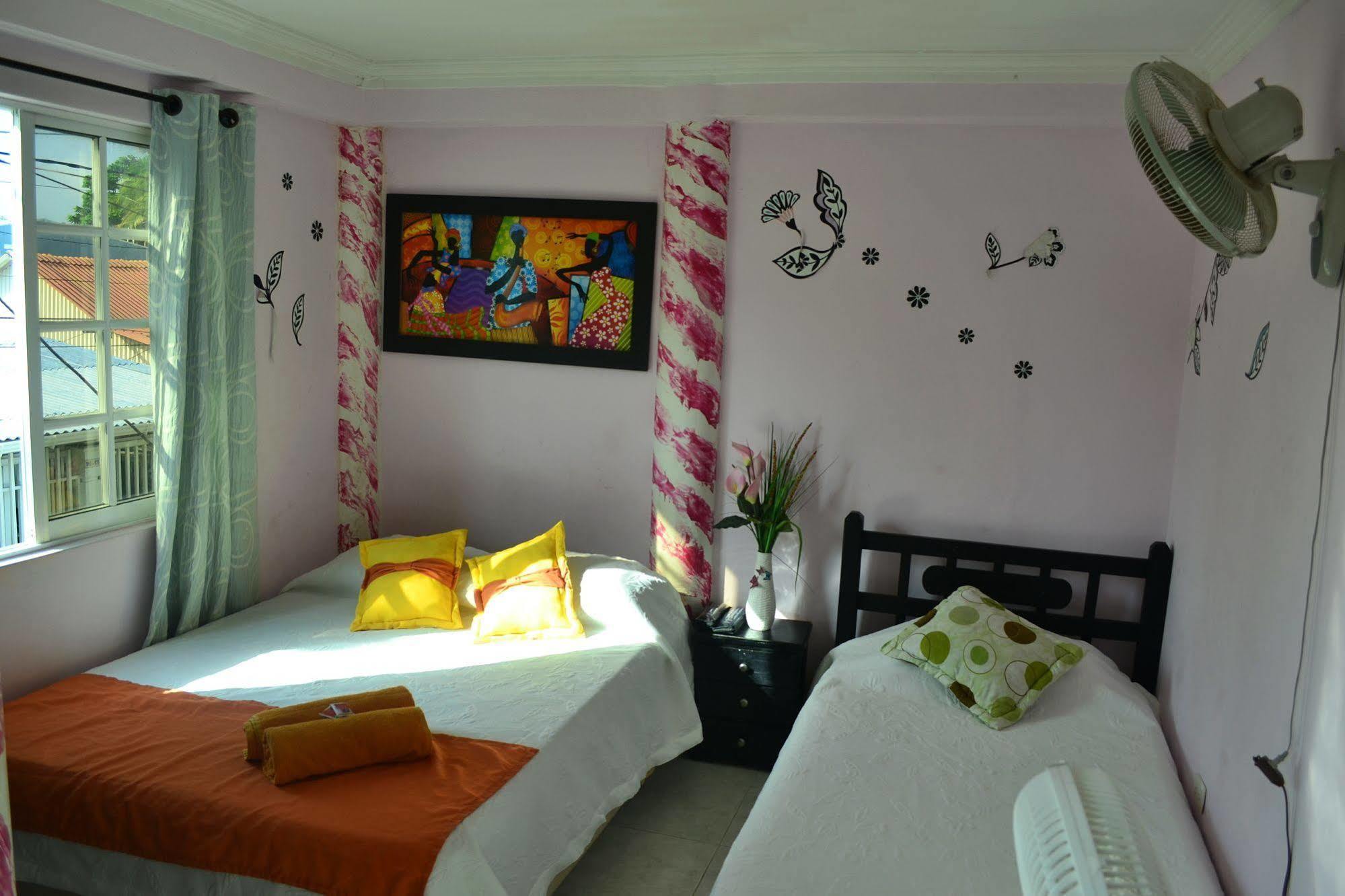 Hostel Stingray San Andrés Exteriör bild